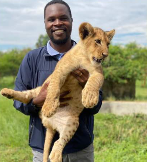 Zac Okama